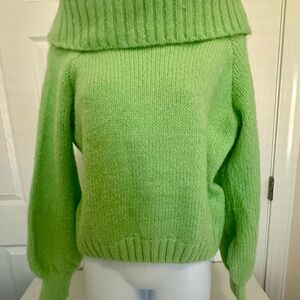 Women's Green Sweater